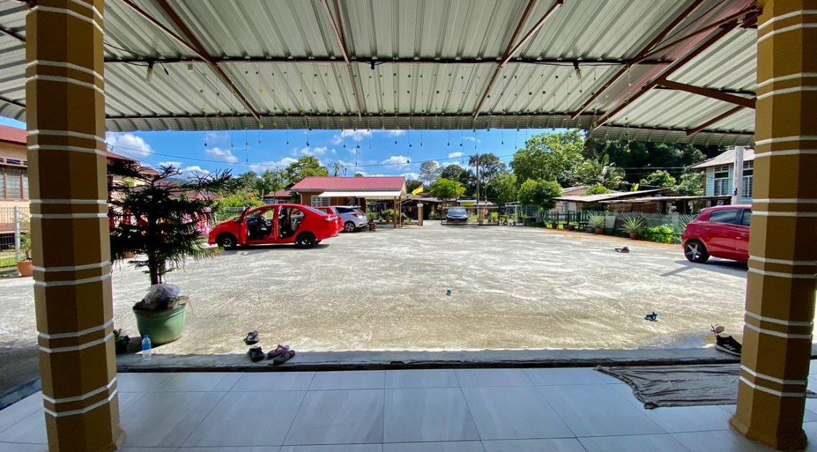 Banglo Kg Paroi - 2