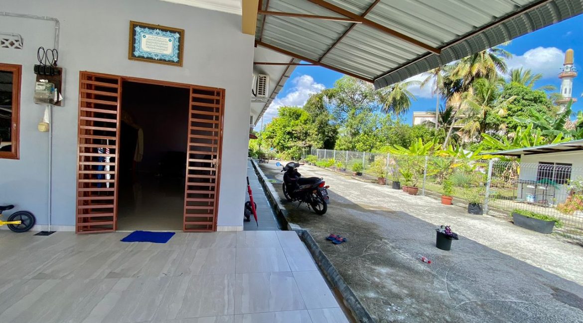 Banglo Kg Paroi - 3