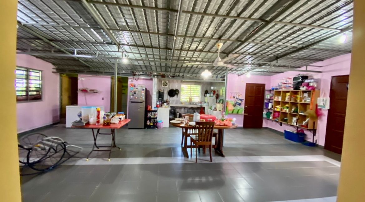 Banglo Kg Paroi - 8